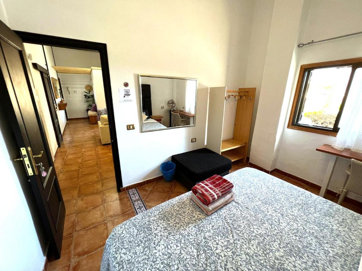Alcamar Habitacion Privada Con Las Areas De Sala, Cocina Y Bano Que Se Comparten Cerca Al Mar! Alcalá la Real Eksteriør bilde