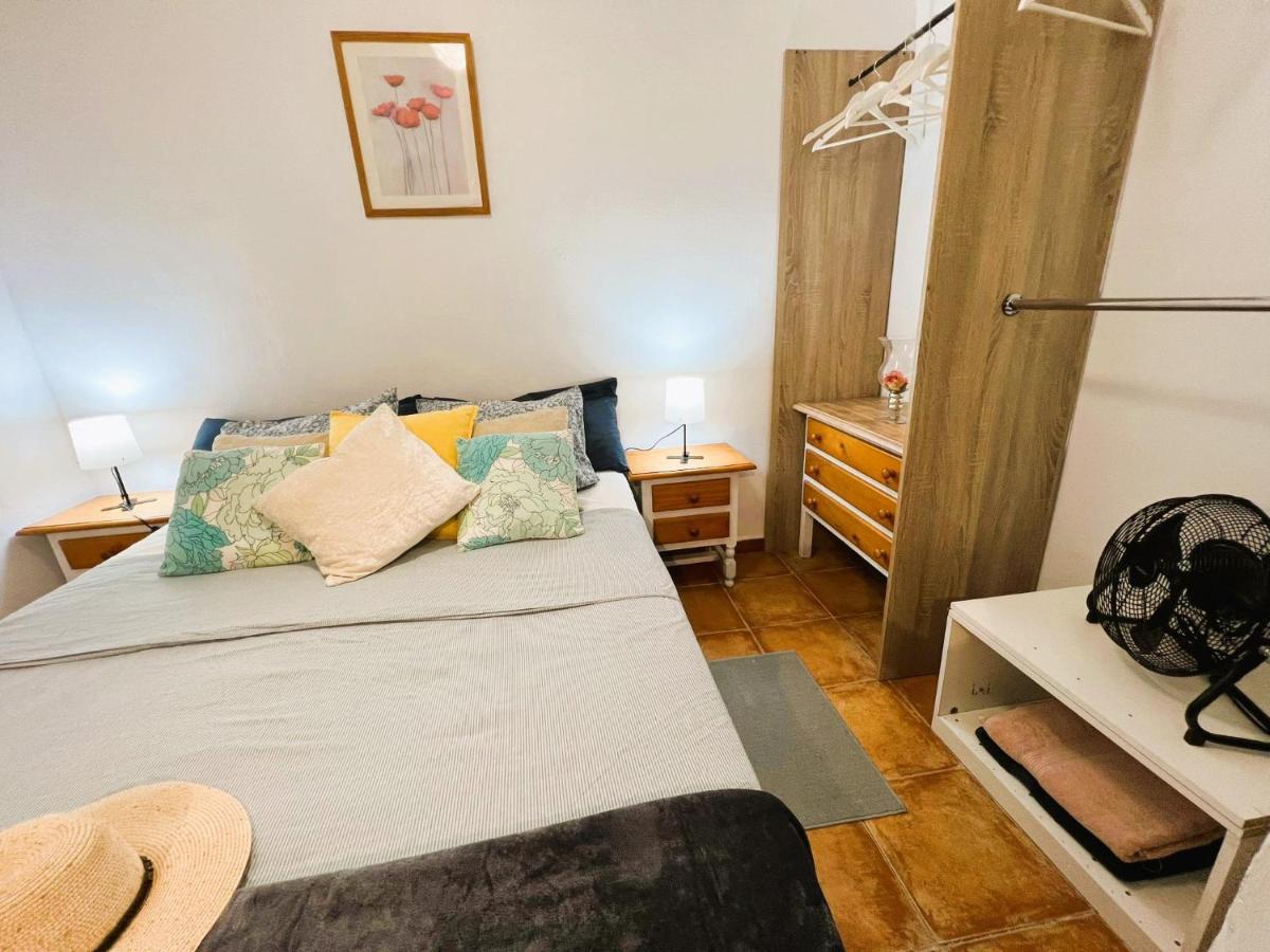 Alcamar Habitacion Privada Con Las Areas De Sala, Cocina Y Bano Que Se Comparten Cerca Al Mar! Alcalá la Real Eksteriør bilde