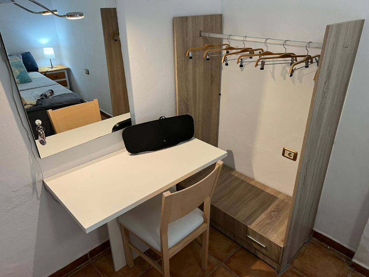 Alcamar Habitacion Privada Con Las Areas De Sala, Cocina Y Bano Que Se Comparten Cerca Al Mar! Alcalá la Real Eksteriør bilde