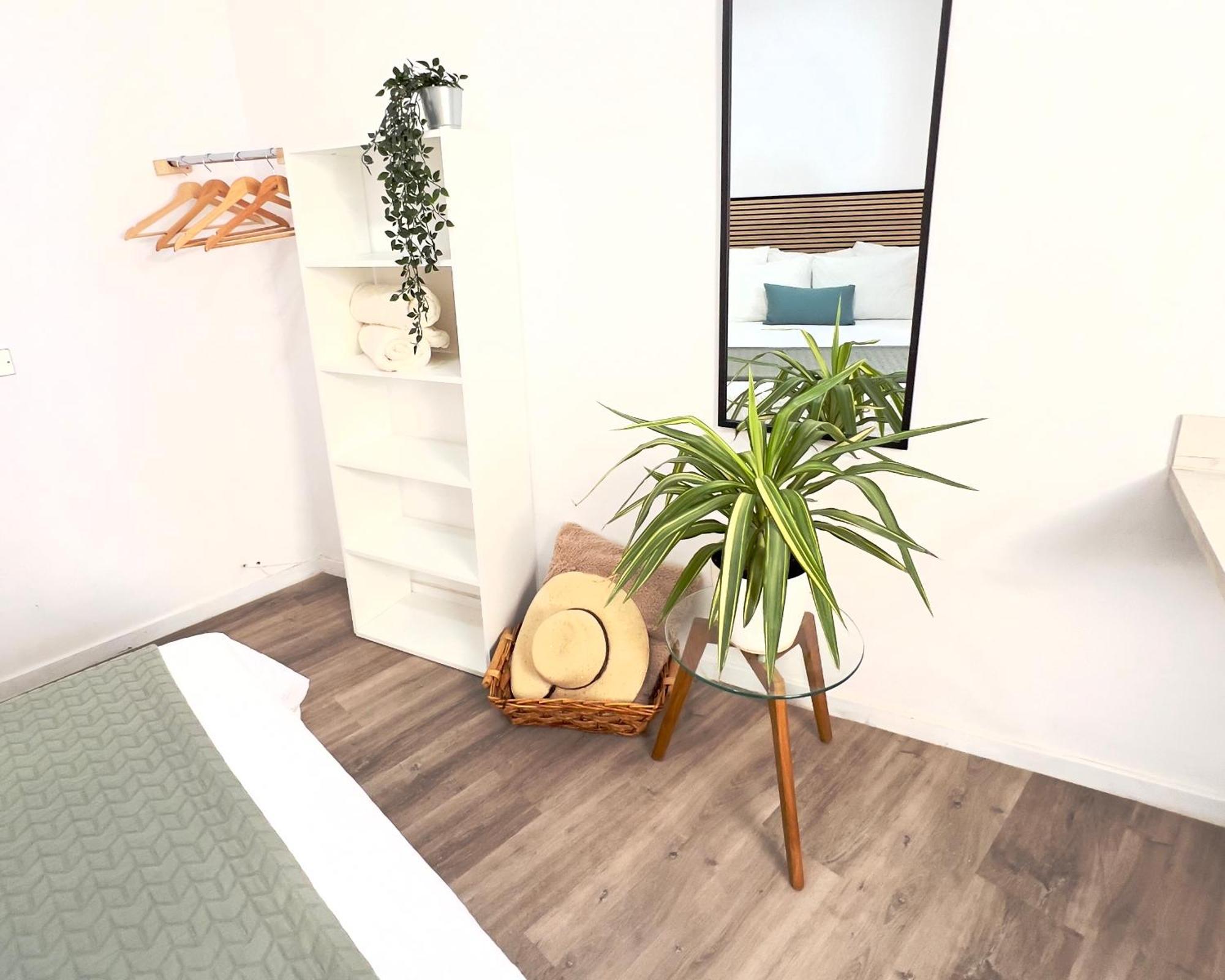 Alcamar Habitacion Privada Con Las Areas De Sala, Cocina Y Bano Que Se Comparten Cerca Al Mar! Alcalá la Real Eksteriør bilde