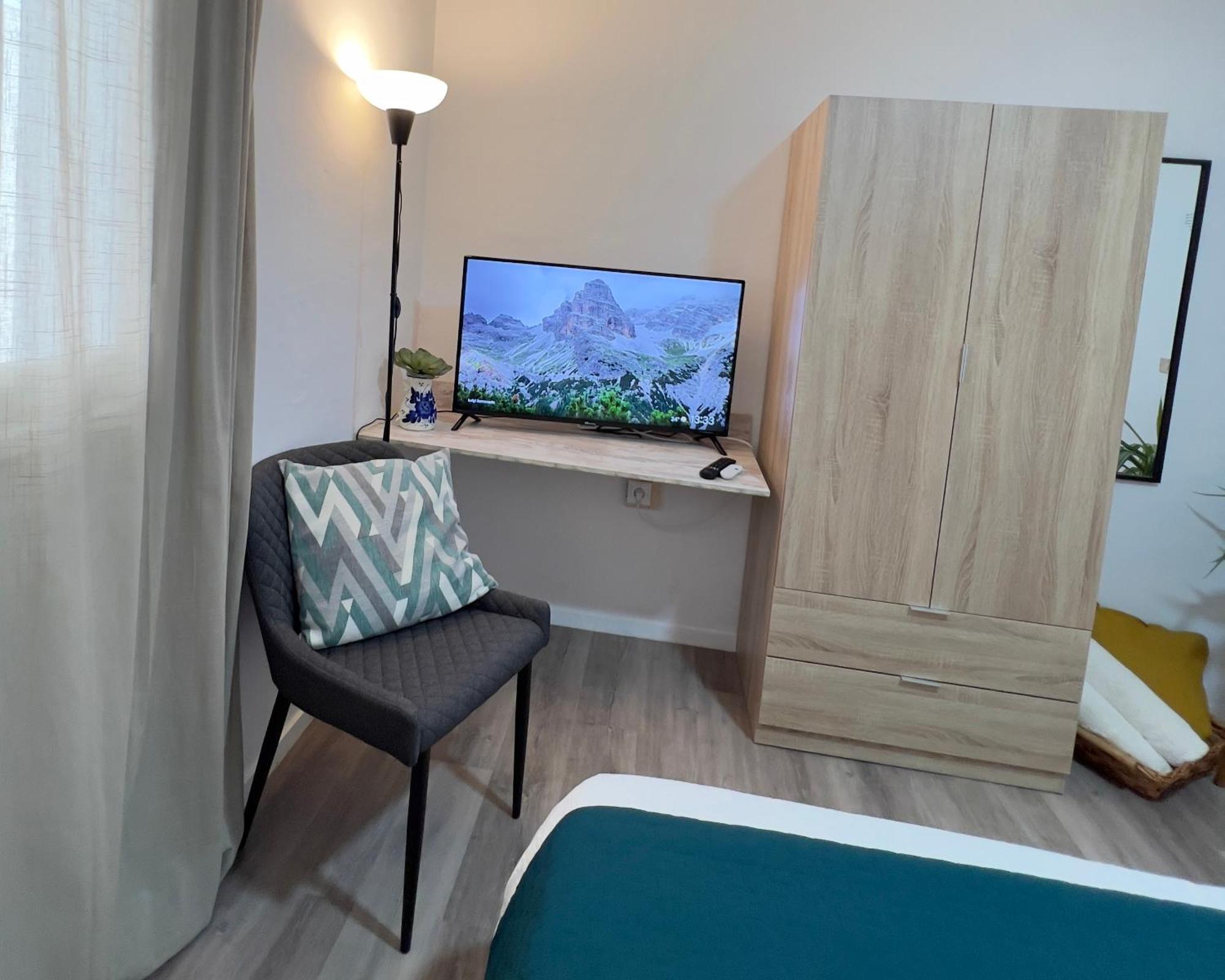 Alcamar Habitacion Privada Con Las Areas De Sala, Cocina Y Bano Que Se Comparten Cerca Al Mar! Alcalá la Real Eksteriør bilde