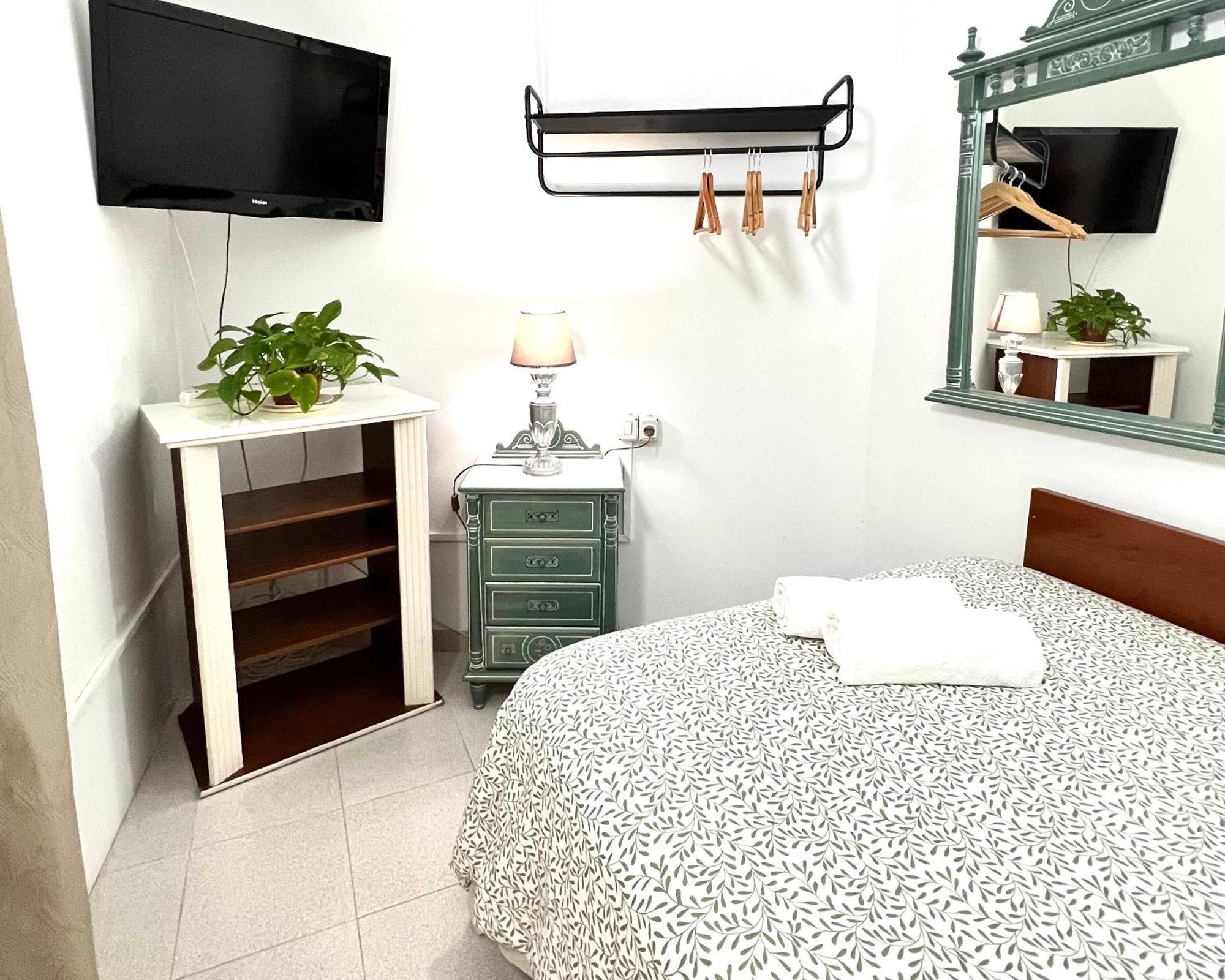 Alcamar Habitacion Privada Con Las Areas De Sala, Cocina Y Bano Que Se Comparten Cerca Al Mar! Alcalá la Real Eksteriør bilde