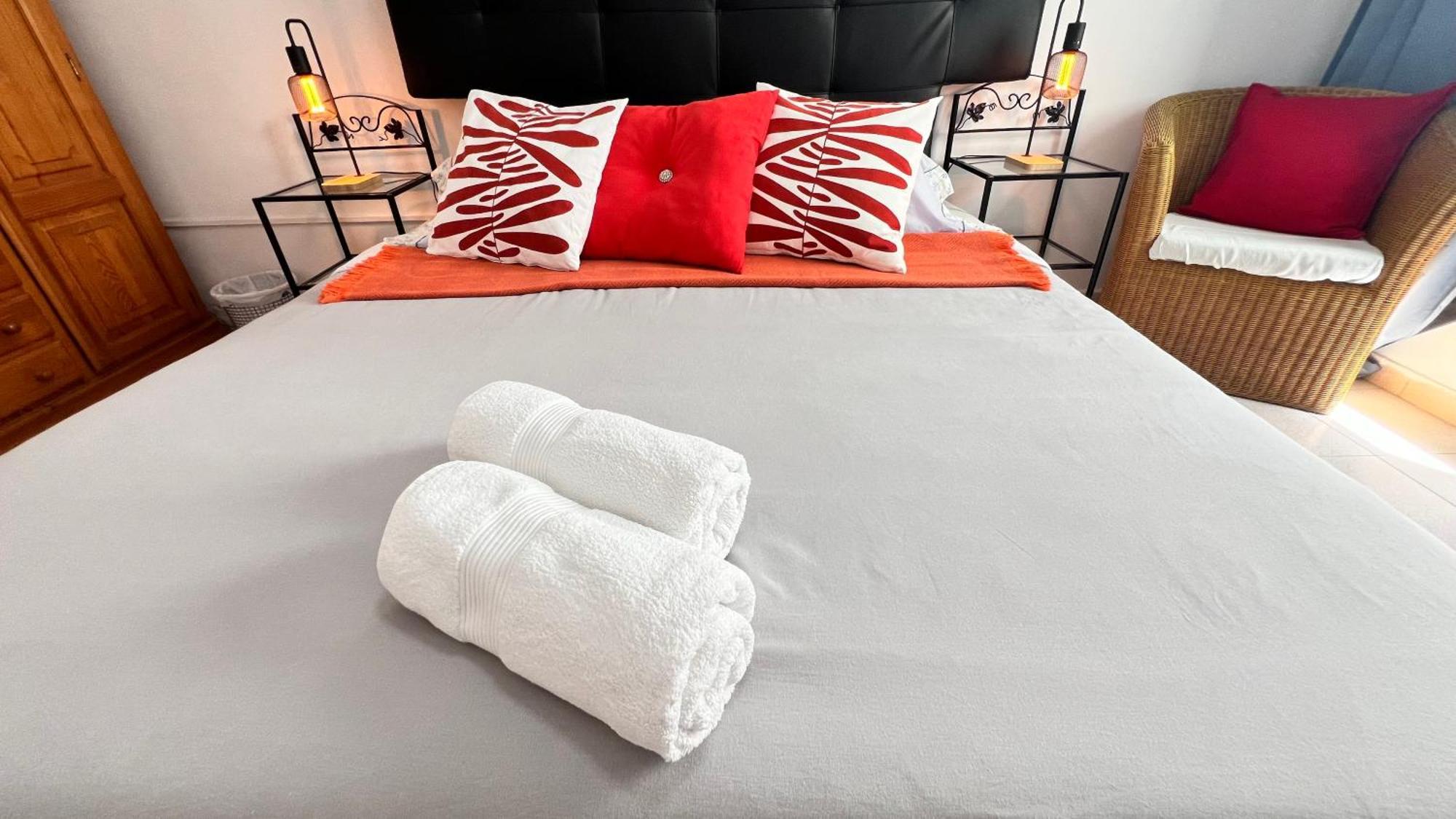 Alcamar Habitacion Privada Con Las Areas De Sala, Cocina Y Bano Que Se Comparten Cerca Al Mar! Alcalá la Real Eksteriør bilde